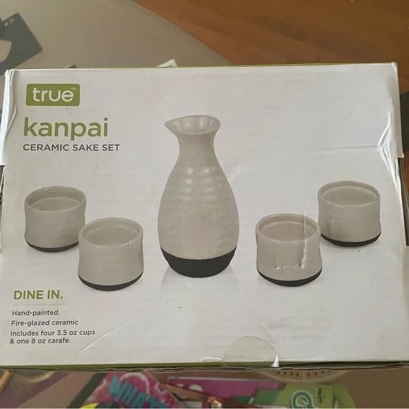 Ceramic Sake Set. - Picture 2 of 3